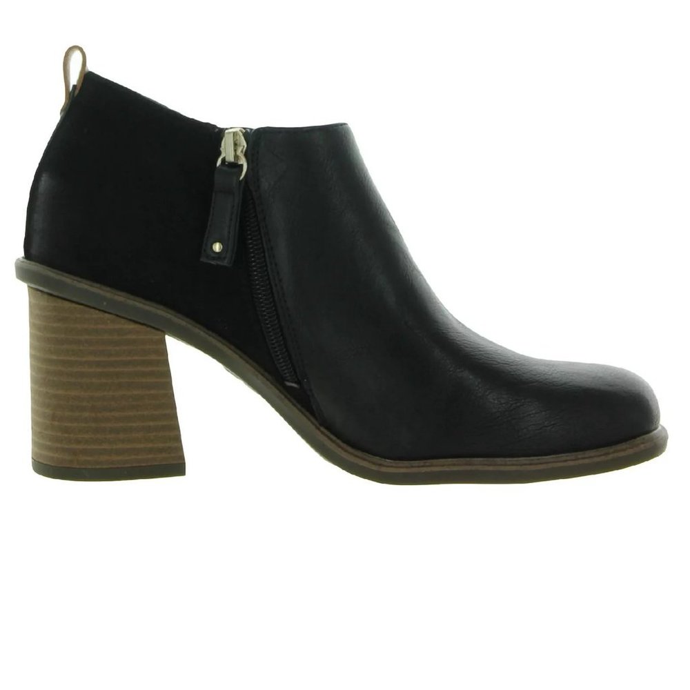 Dr. Scholl's  Roxanne Boots, Size 9.5, Black, New!